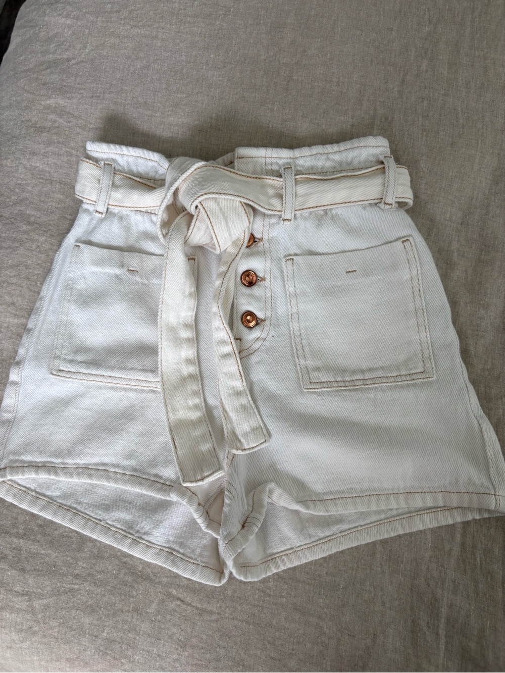 Zara Cream High-Waist Belted Women's Shorts